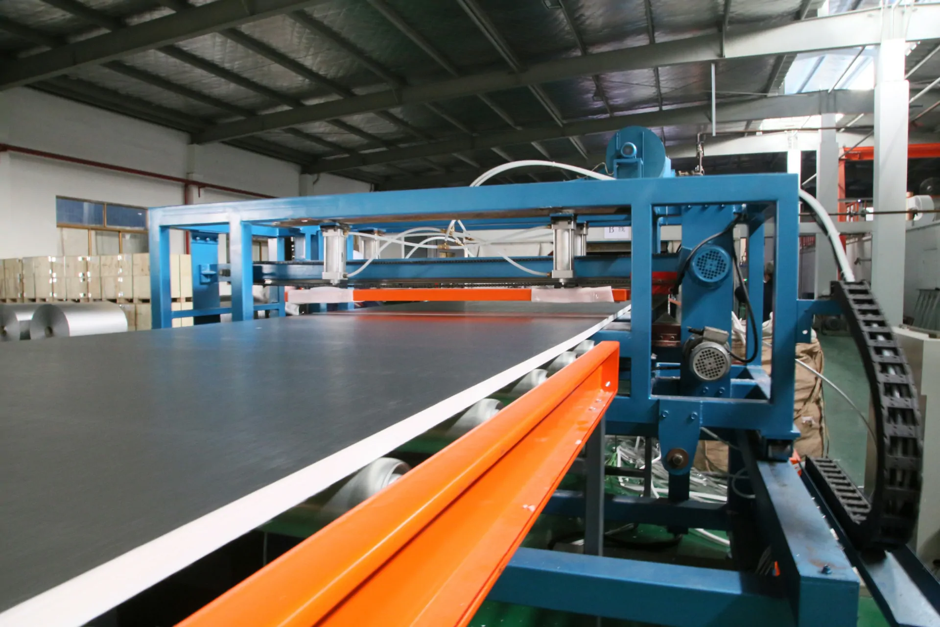 Duct board production line